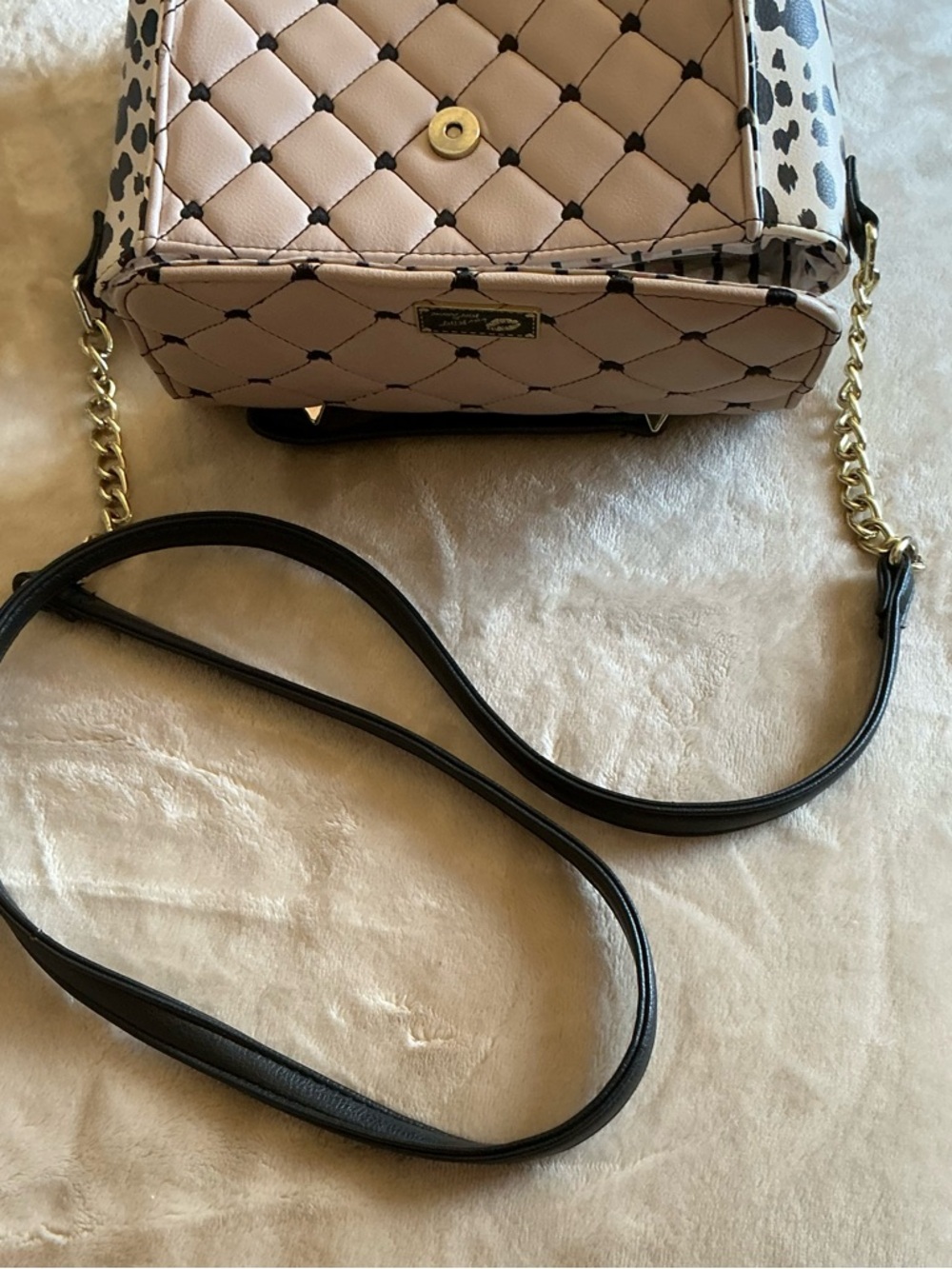 Luv Betsey by Betsey Johnson Pink Quilted Crossbody Bag Animal Print Side Hearts - Picture 16 of 16